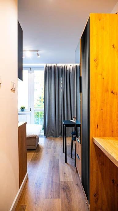 Funkcjonalne Blisko Przystankow Apartmán *